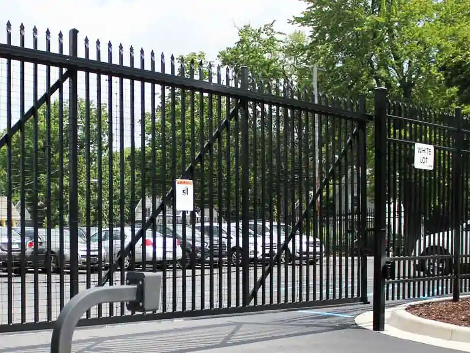 High-security anti-climb fence