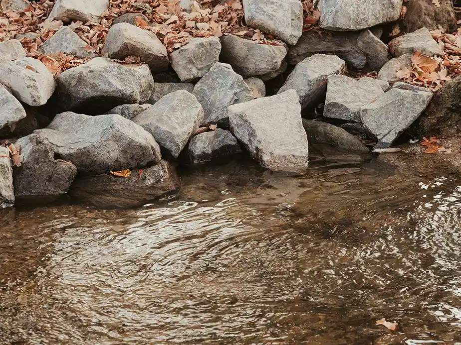 Streambank stabilization along an eroded waterway